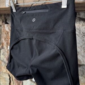 Lululemon Athletica High Waist Black Bike Shorts Women’s size 2
